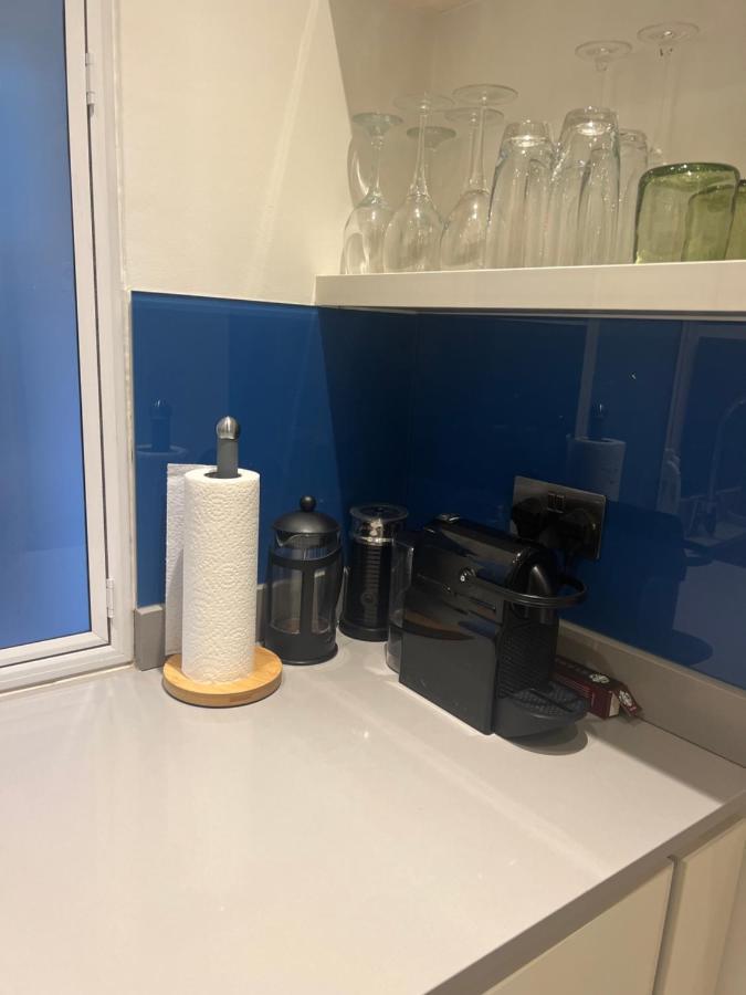 2 Bedroom Apartment Just Off Kings Road Лондон Екстер'єр фото